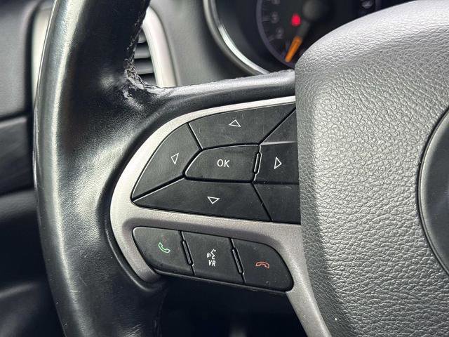 Used 2020 Jeep Grand Cherokee Laredo RWD image 19