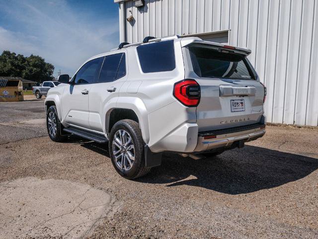 Used 2025 Toyota 4Runner Limited AWD/4WD image 3
