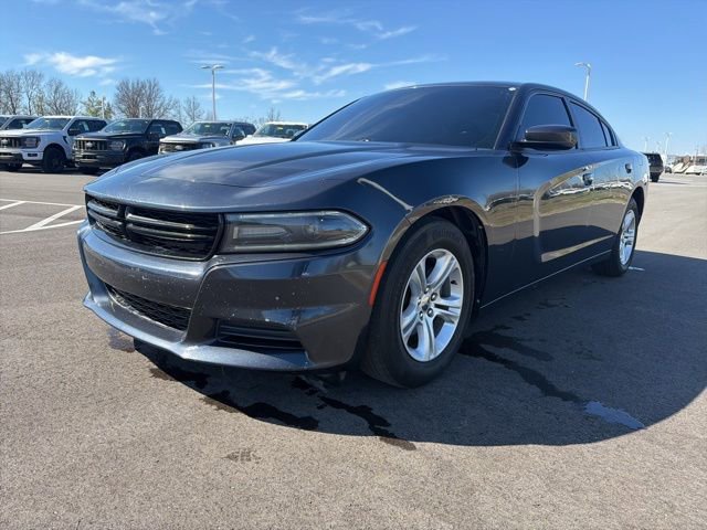 Used 2019 Dodge Charger SXT w/ Leather Interior Group image 2