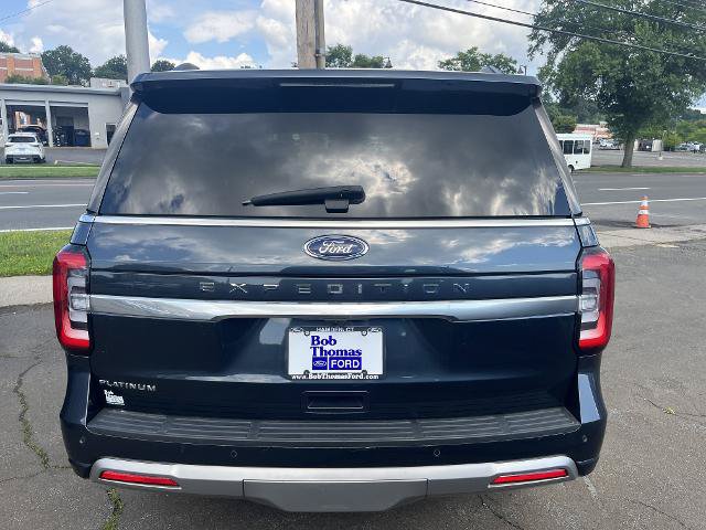 Certified 2024 Ford Expedition Platinum AWD/4WD image 4