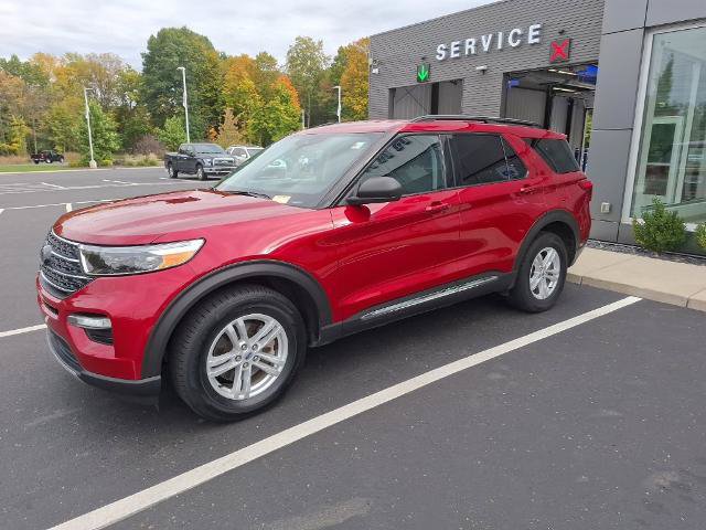 Certified 2024 Ford Explorer XLT w/ Equipment Group 202A AWD/4WD image 16