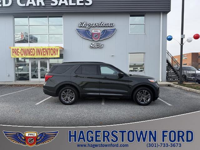 Certified 2022 Ford Explorer XLT w/ Equipment Group 202A image 6