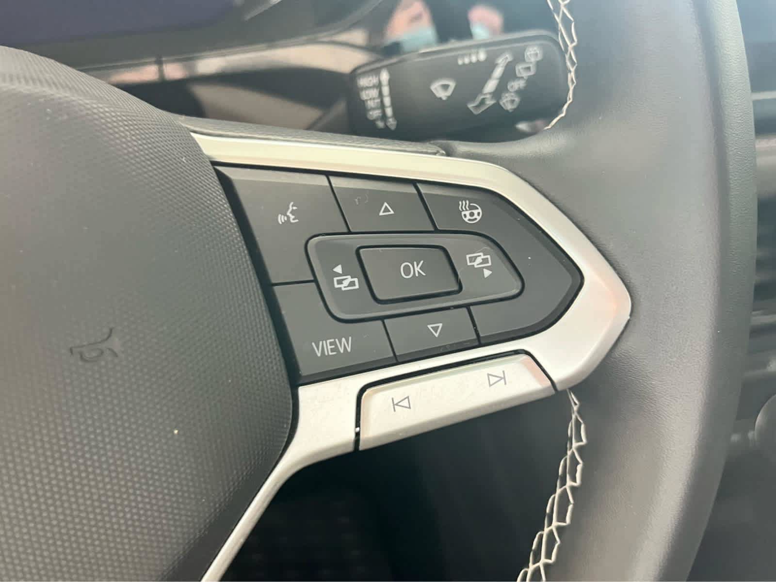 Used 2022 Volkswagen Taos SEL AWD/4WD image 29