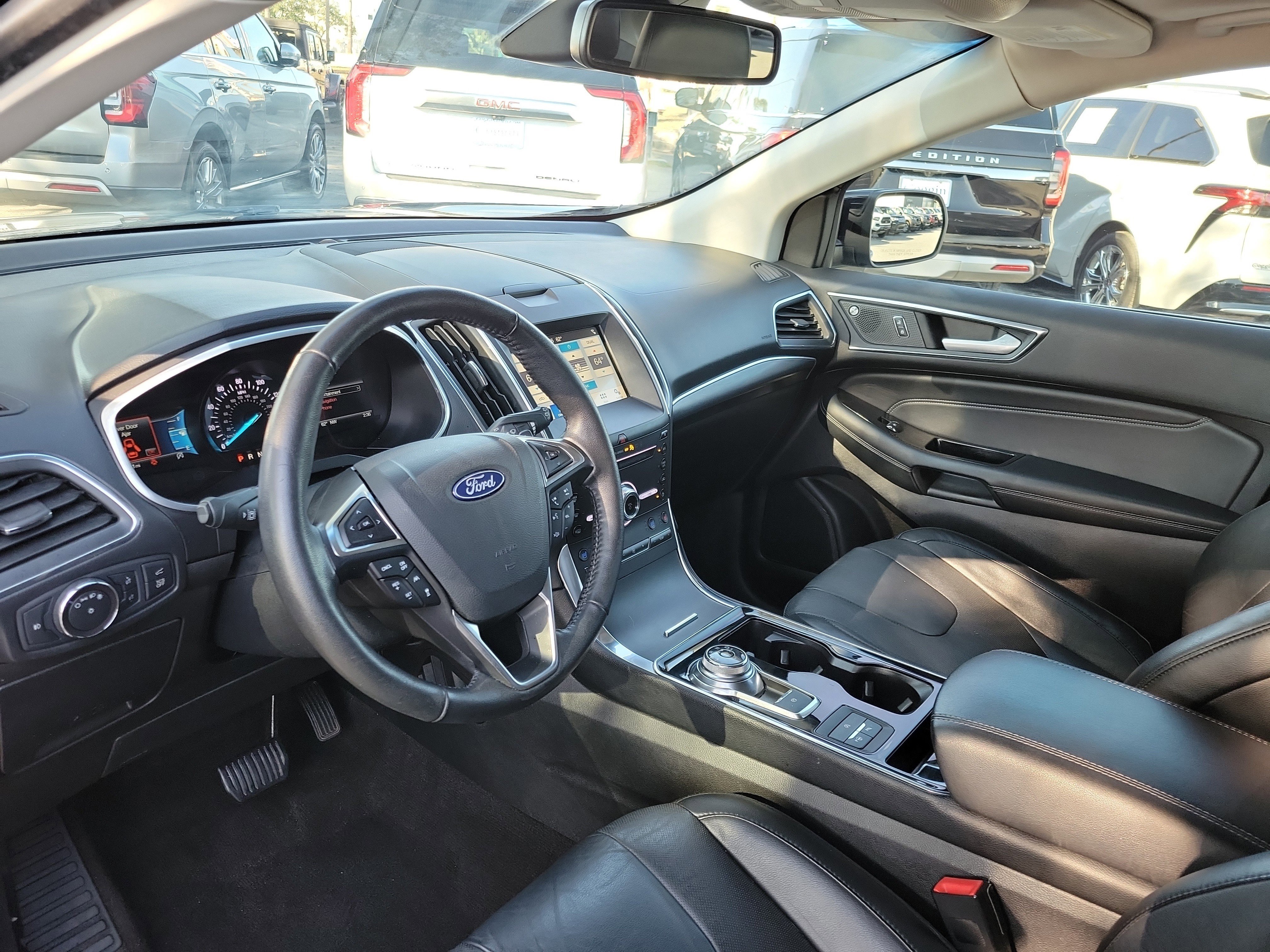 Certified 2019 Ford Edge Titanium w/ Equipment Group 301A image 7