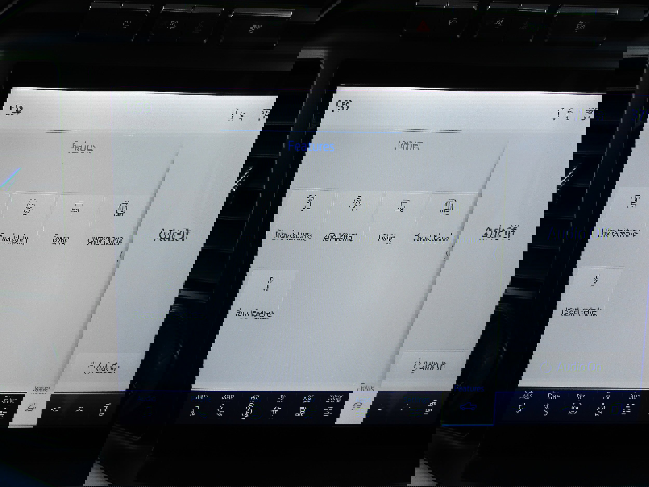 Certified 2022 Ford F150 XLT w/ Equipment Group 302A High image 43