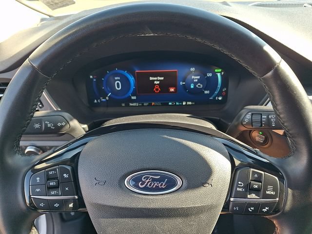 Certified 2022 Ford Escape SEL w/ Technology Package FWD image 19