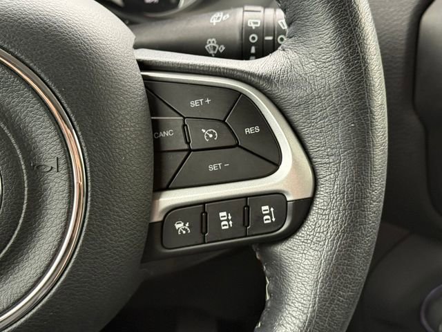 Used 2023 Jeep Renegade Limited AWD/4WD image 30
