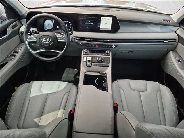 Used 2025 Hyundai Palisade SEL FWD image 19