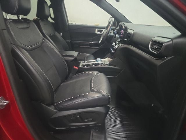 Certified 2022 Ford Explorer ST AWD/4WD image 3