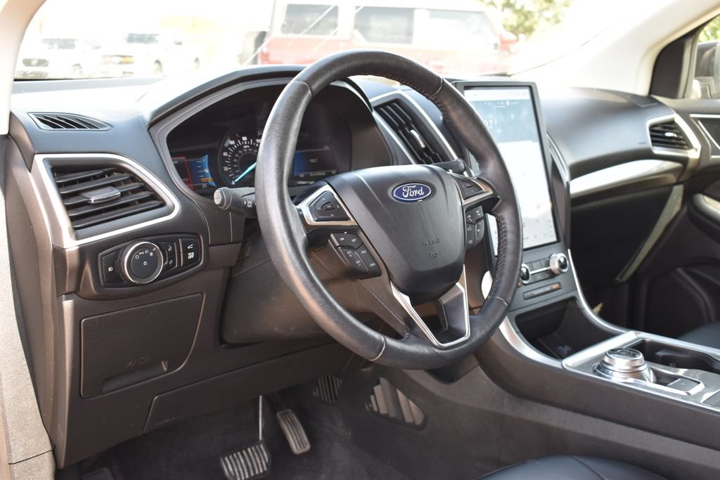 Certified 2024 Ford Edge SEL w/ Convenience Package AWD/4WD image 10