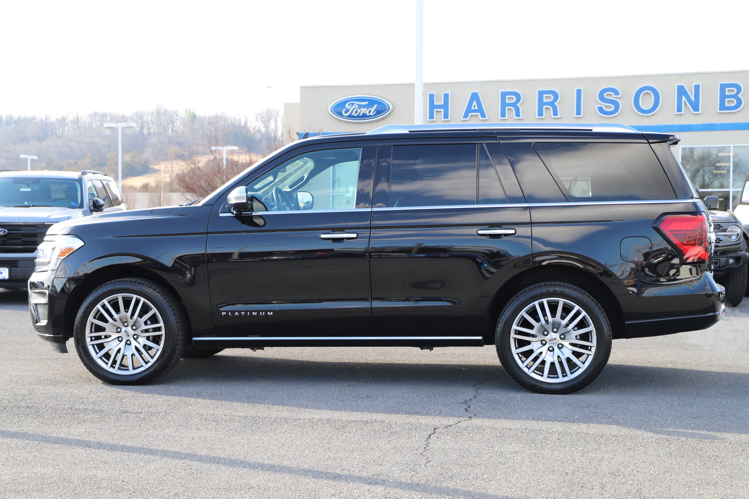 Certified 2023 Ford Expedition Platinum image 4