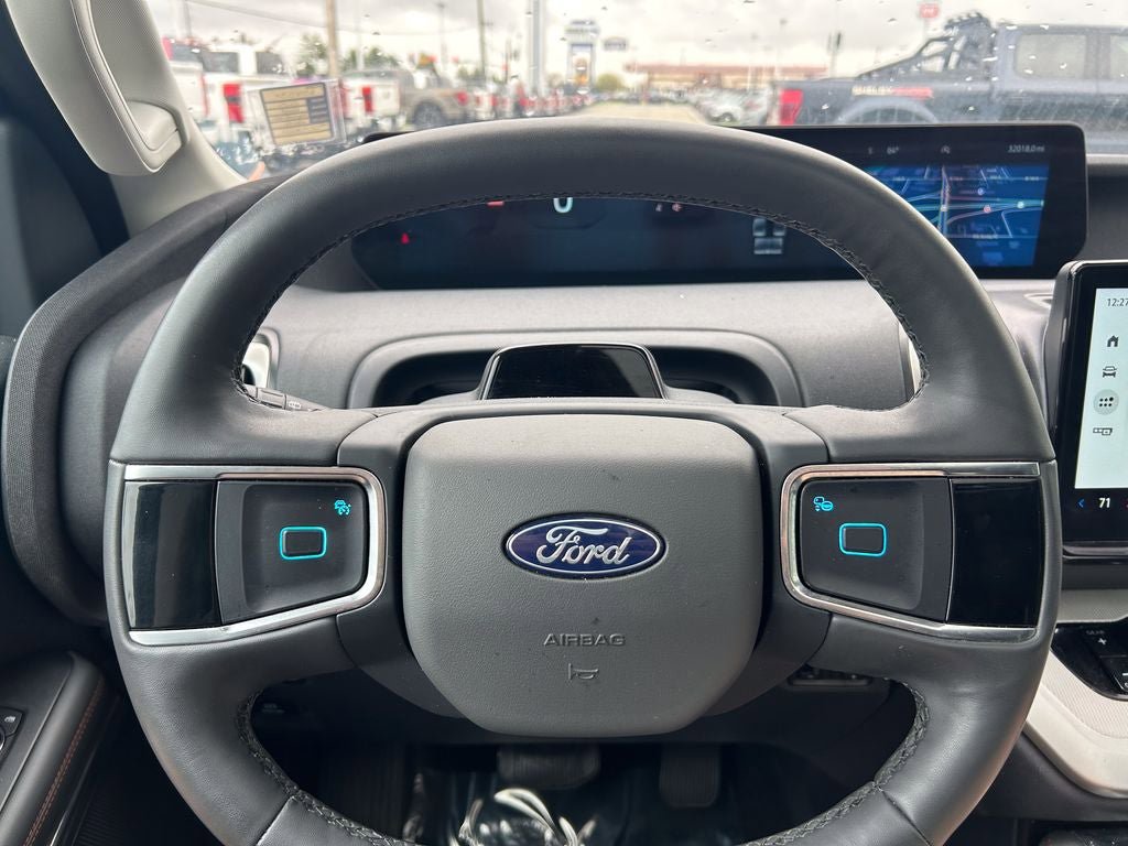 Certified 2025 Ford Expedition Active AWD/4WD image 36