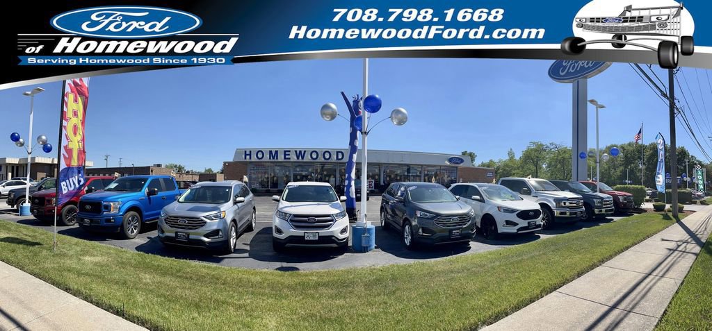 Used 2022 Cadillac XT4 Premium Luxury w/ Enhanced Visibility Package image 16