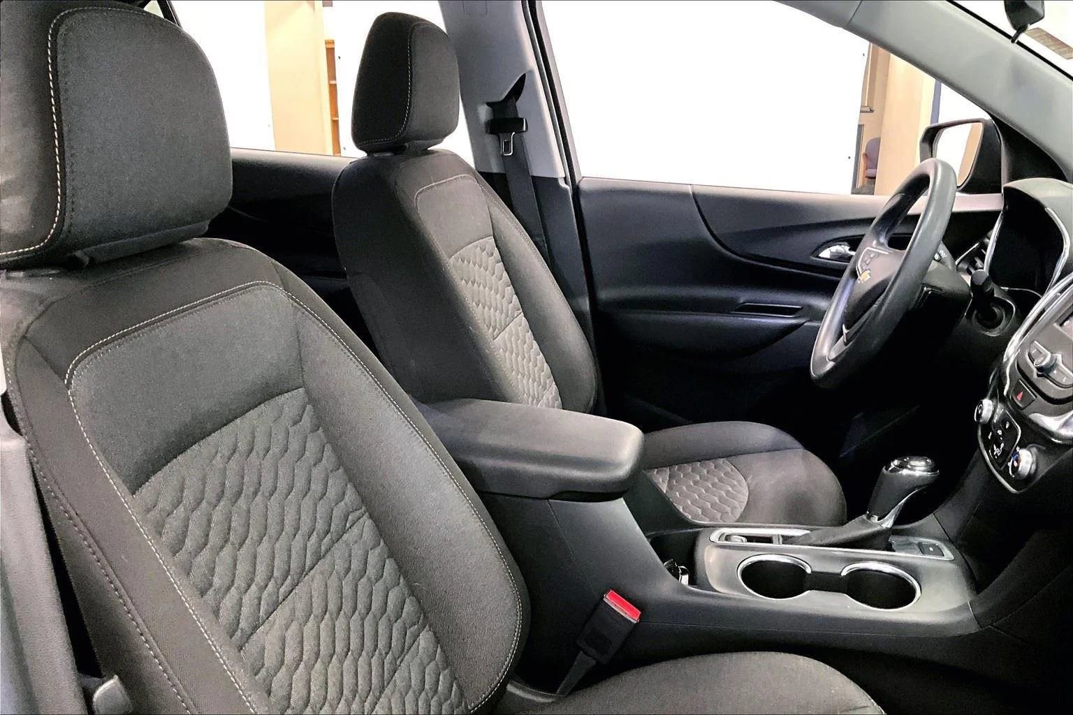 Used 2020 Chevrolet Equinox LT image 7