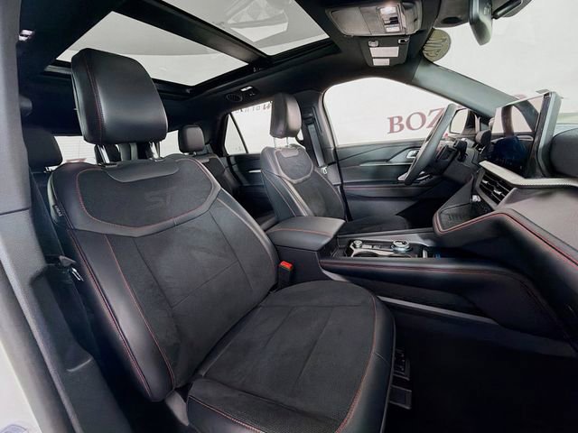 Certified 2025 Ford Explorer ST AWD/4WD image 36