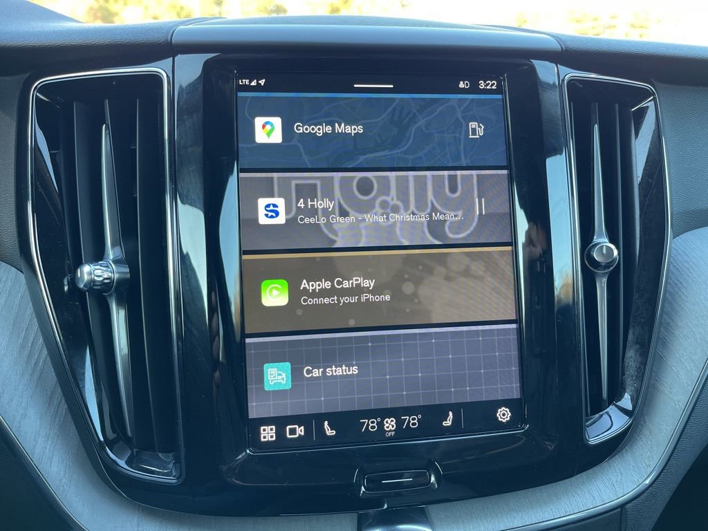 Used 2025 Volvo XC60 B5 Plus image 10