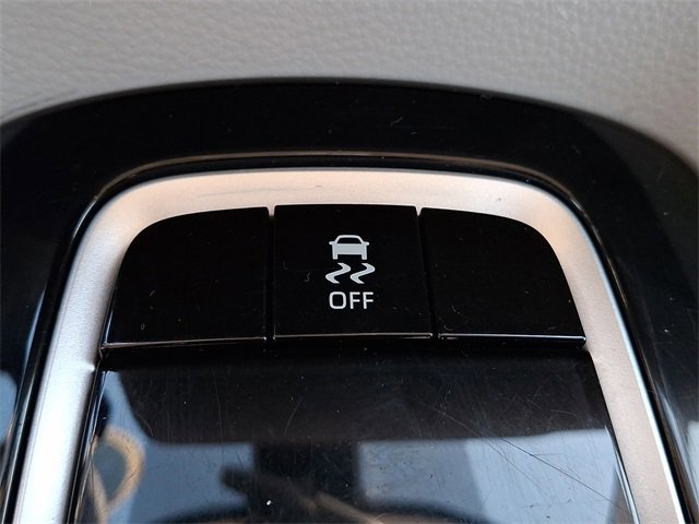 Used 2020 Toyota Corolla LE image 21