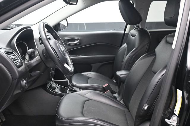 Used 2019 Jeep Compass Latitude AWD/4WD image 6