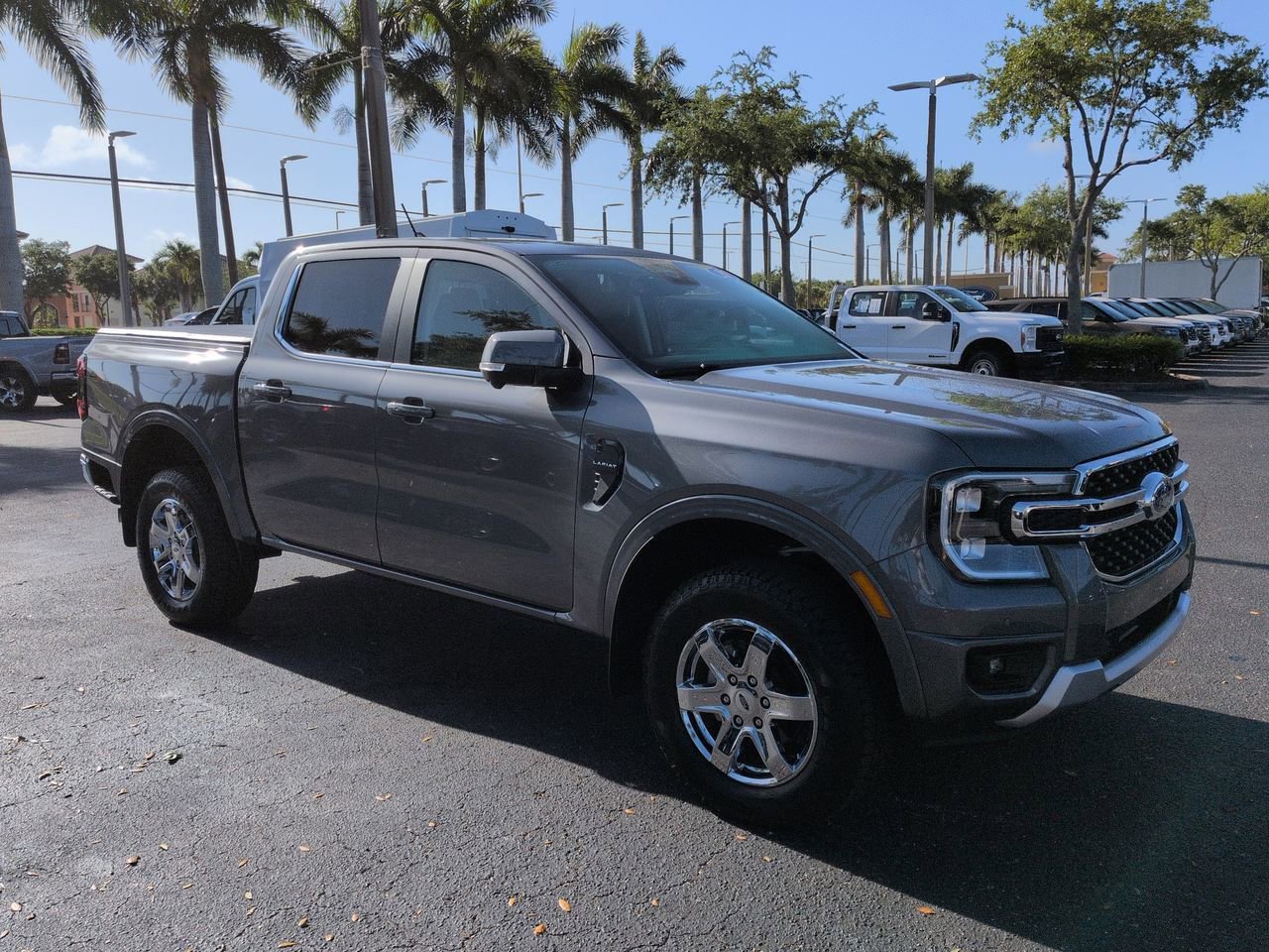 Certified 2025 Ford Ranger Lariat w/ Chrome Accent Package AWD/4WD image 2