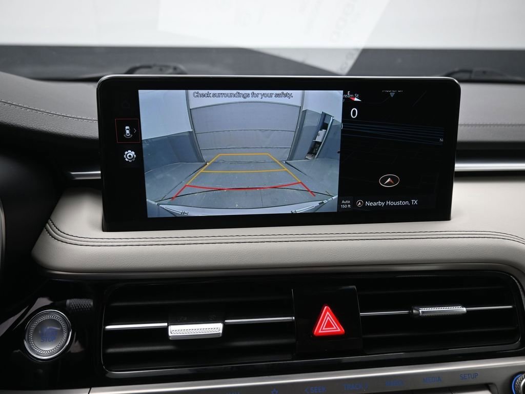 Used 2025 Genesis G70 2.5T image 12