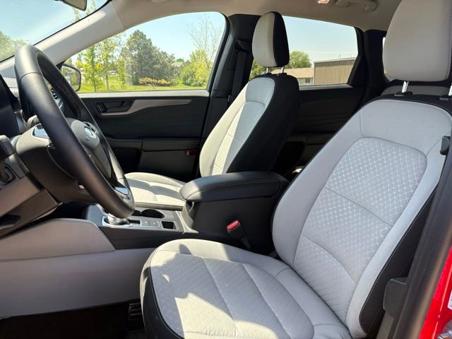 Certified 2024 Ford Escape Active w/ Tech Pack #1 AWD/4WD image 10