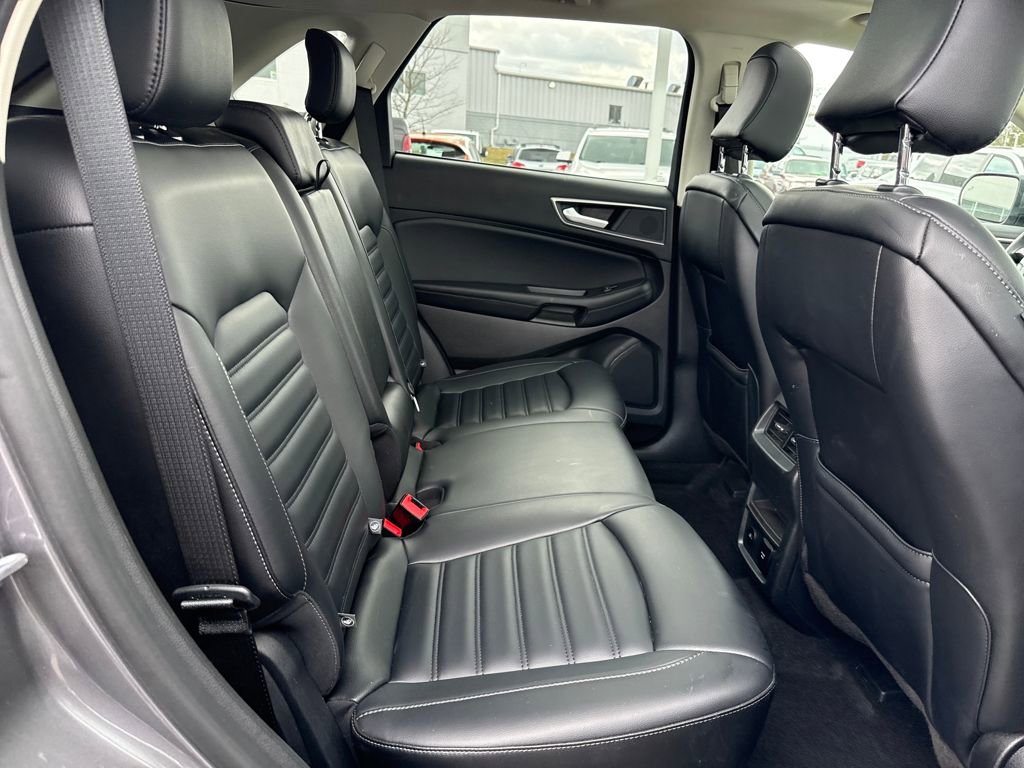Certified 2024 Ford Edge SEL w/ Convenience Package AWD/4WD image 9