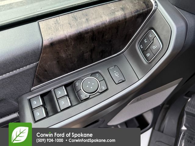 Certified 2025 Ford F350 Lariat w/ Camper Package AWD/4WD image 21