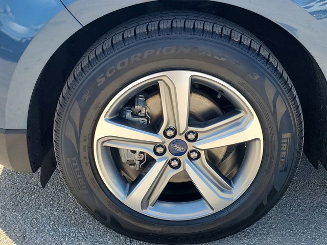 Certified 2019 Ford Edge SEL w/ Equipment Group 201A image 8