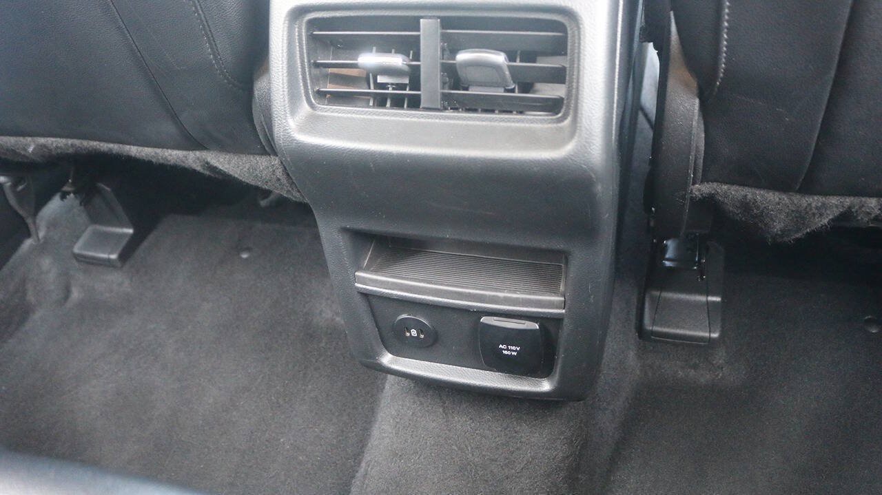 Certified 2024 Ford Edge Titanium AWD/4WD image 15