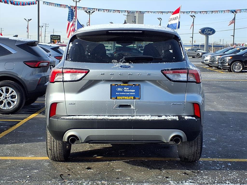 Certified 2022 Ford Escape SE w/ Cold Weather Package image 2