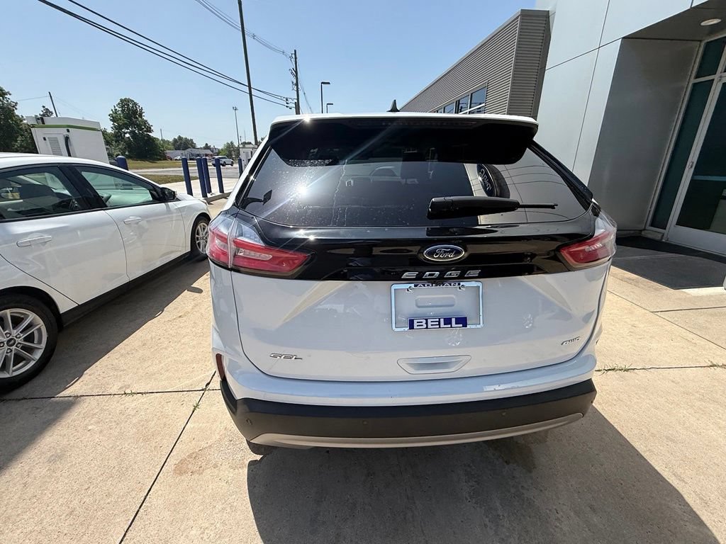 Certified 2024 Ford Edge SEL w/ Convenience Package AWD/4WD image 6