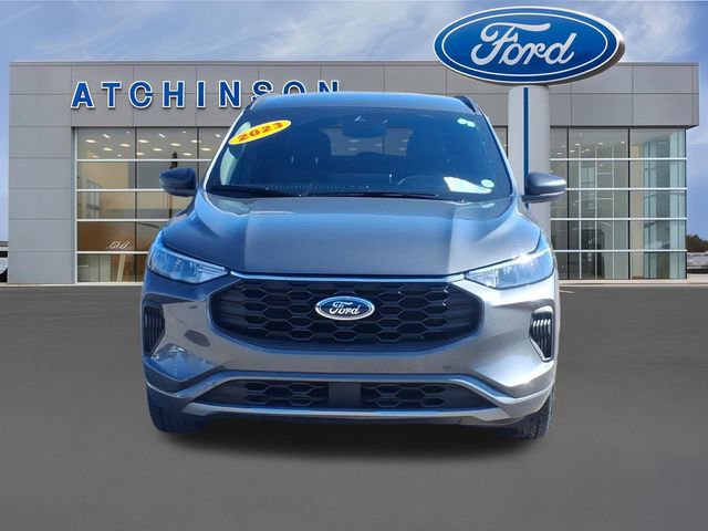 Certified 2023 Ford Escape ST-Line w/ Tech Pack #1 AWD/4WD image 3
