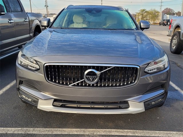 Used 2017 Volvo V90 T6 Cross Country image 6