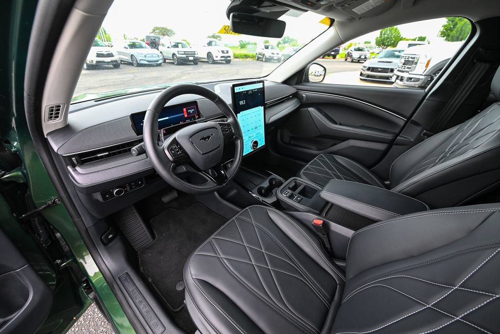 Certified 2025 Ford Mustang Mach-E Select w/ Comfort Package Lite AWD/4WD image 17