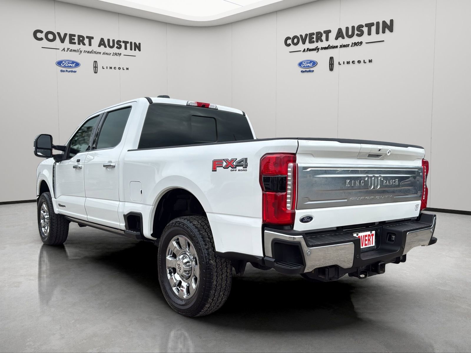 Certified 2025 Ford F250 King Ranch w/ Chrome Package AWD/4WD image 3