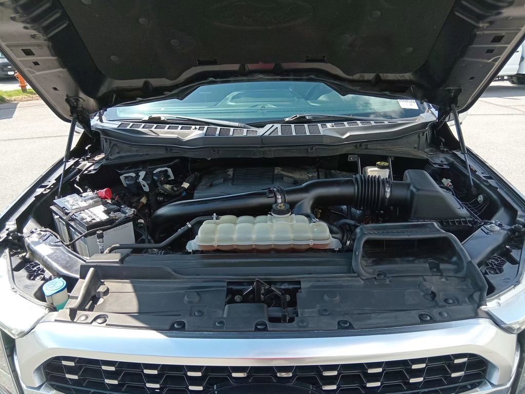 Certified 2022 Ford F150 Platinum w/ Equipment Group 701A High image 11