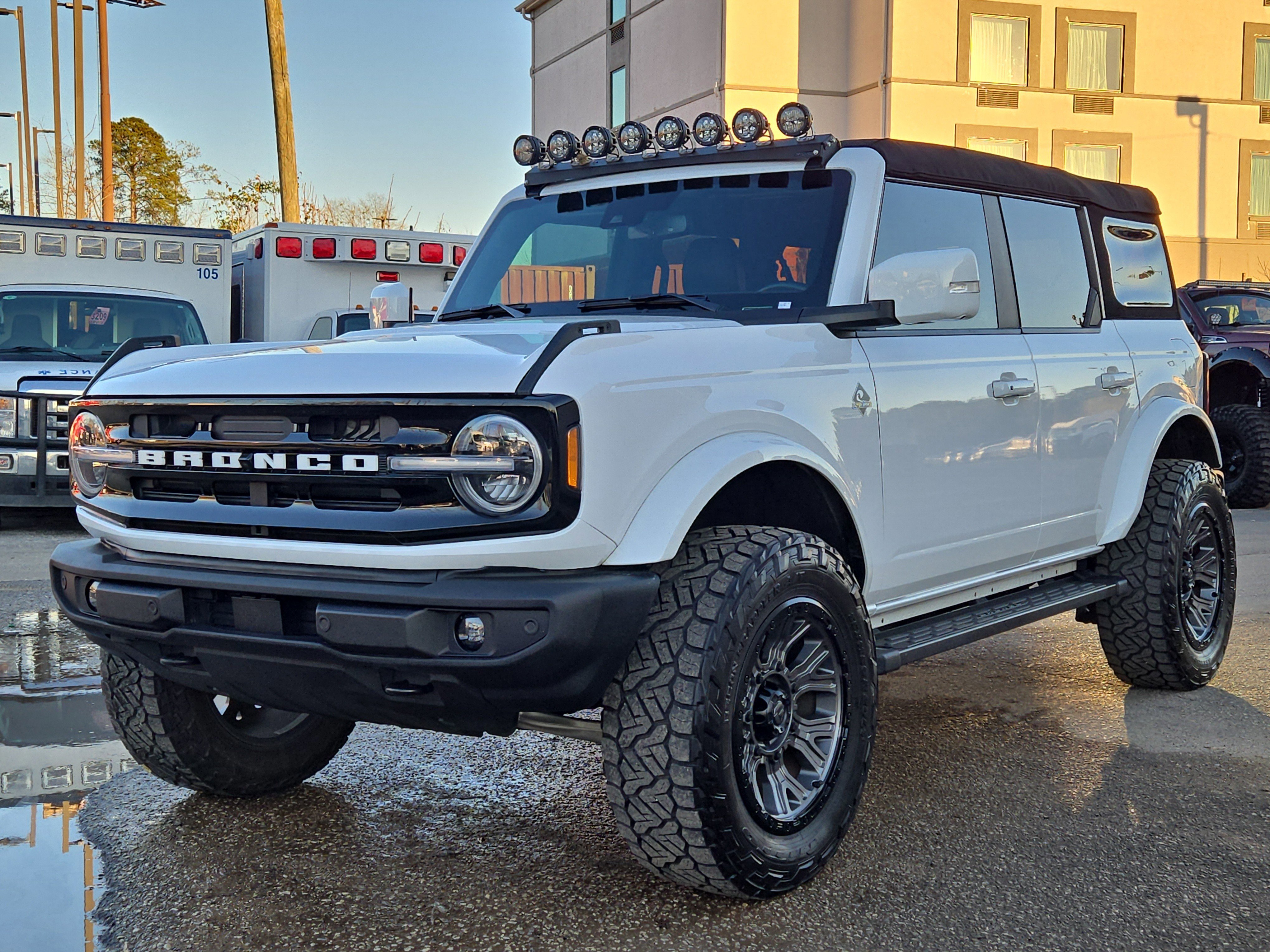 Certified 2023 Ford Bronco Outer Banks image 10