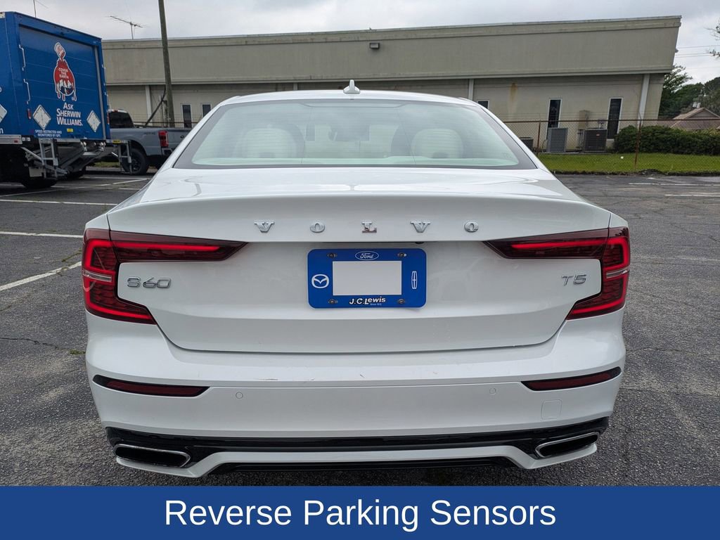 Used 2021 Volvo S60 T5 Momentum FWD image 5