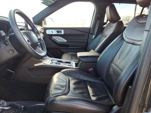 Certified 2023 Ford Explorer Platinum w/ Technology Package image 15