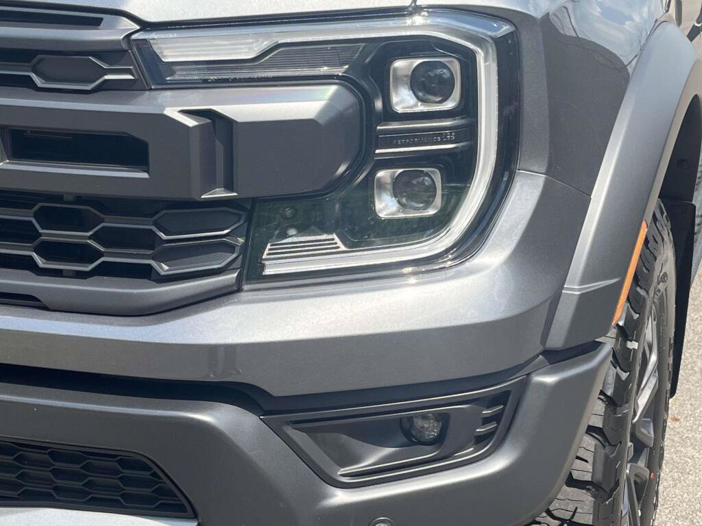 Certified 2025 Ford Ranger Raptor AWD/4WD image 14