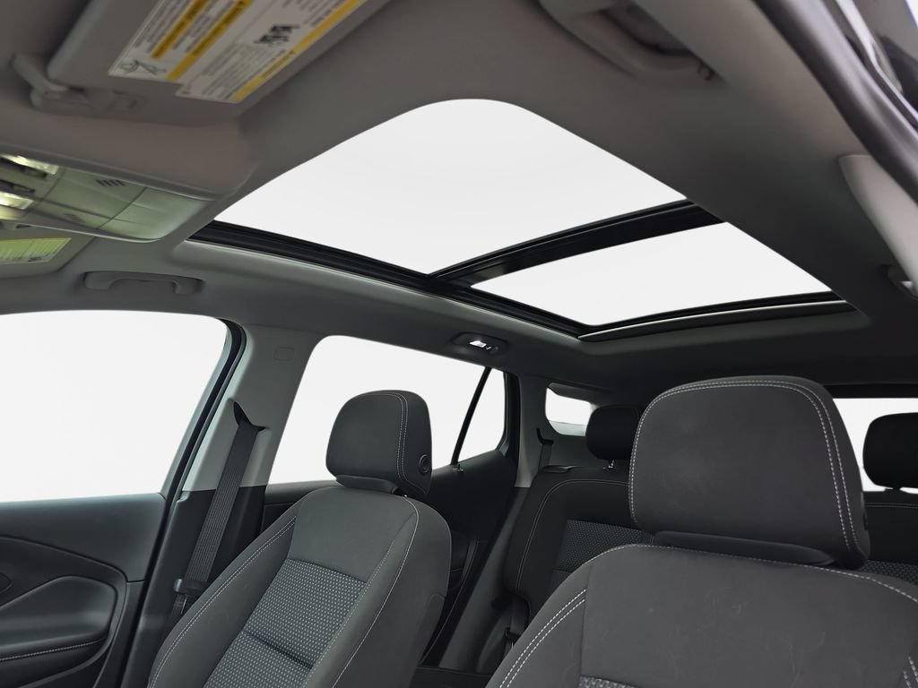 Used 2024 GMC Terrain SLE w/ Driver Convenience Package FWD image 27