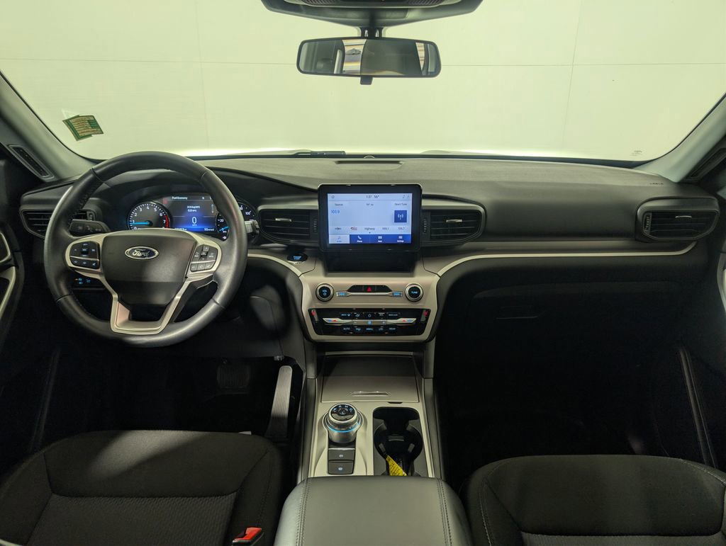 Certified 2022 Ford Explorer XLT RWD image 14