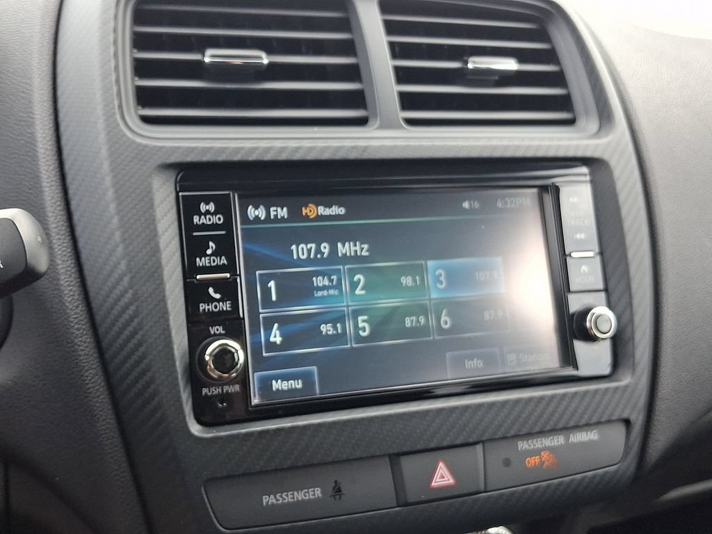 Used 2025 Mitsubishi Outlander Sport ES AWD/4WD image 16