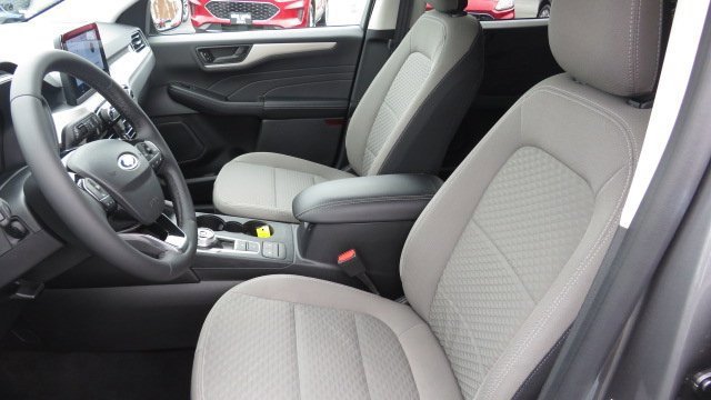 Certified 2022 Ford Escape SE w/ Cold Weather Package image 10