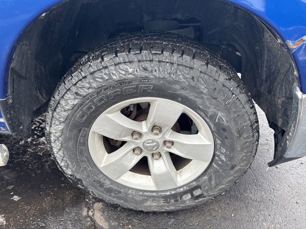 Used 2019 RAM 1500 Classic SLT image 42