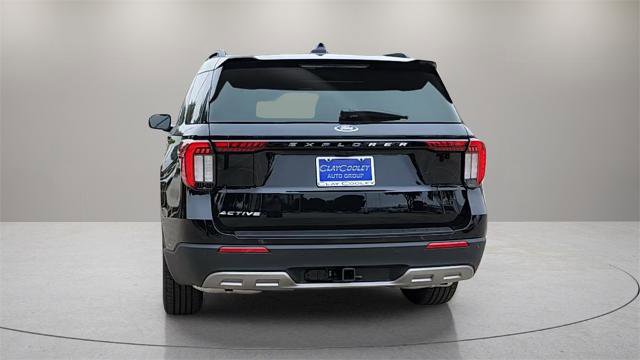 Certified 2025 Ford Explorer Active w/ Active Comfort Package image 6