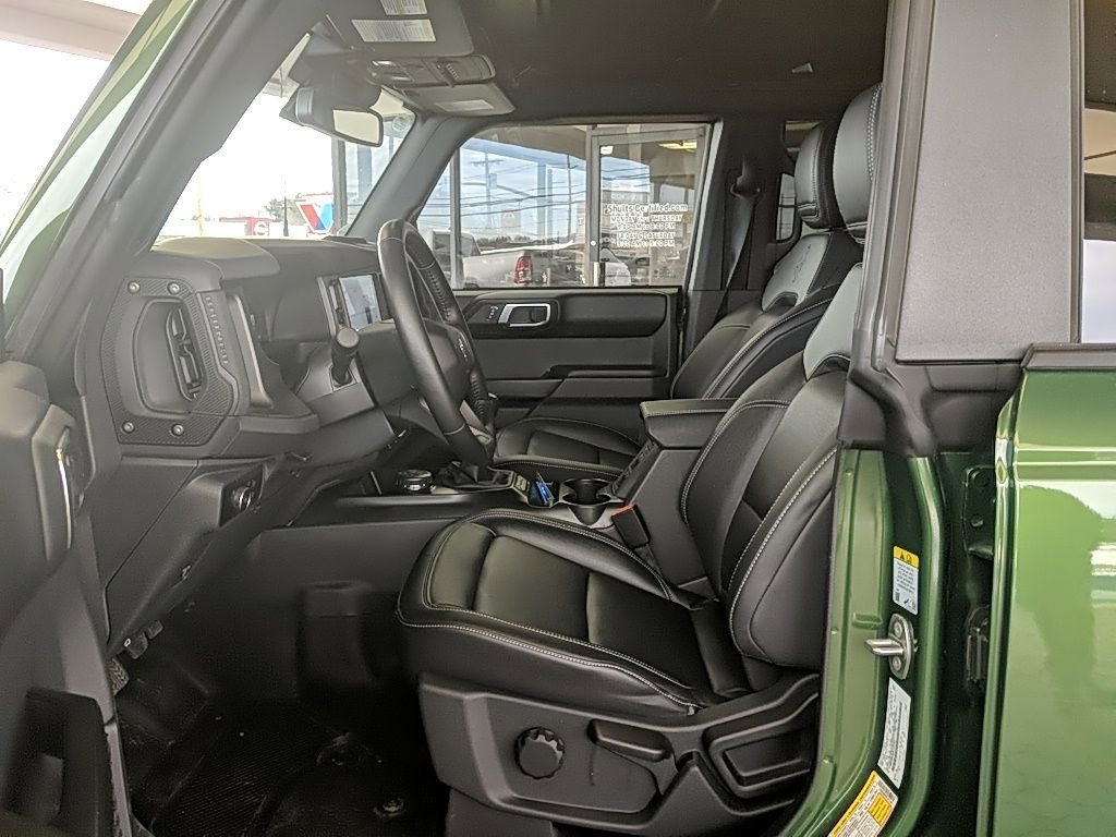 Certified 2025 Ford Bronco Badlands image 10