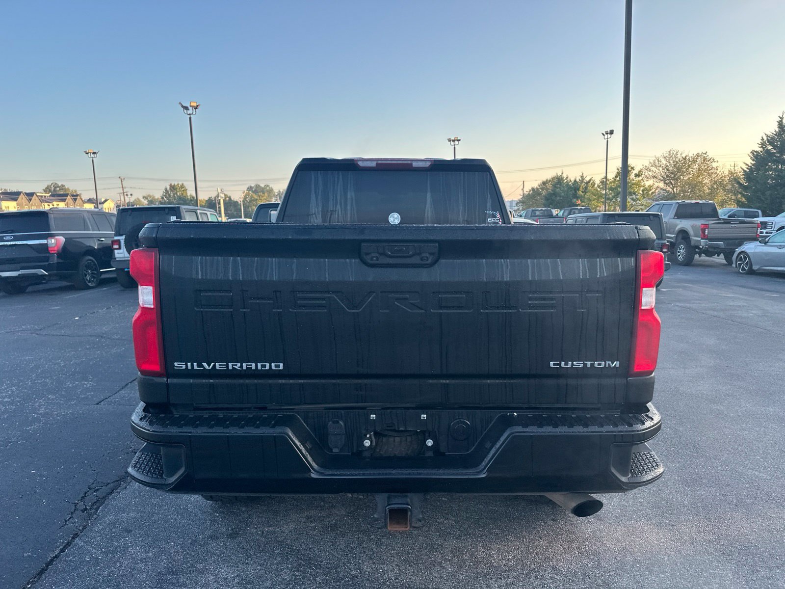 Used 2021 Chevrolet Silverado 2500 Custom w/ Custom Value Package AWD/4WD image 6