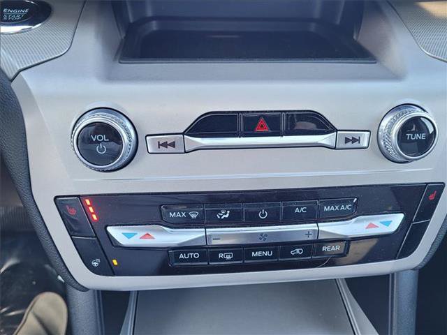 Certified 2023 Ford Explorer XLT w/ Equipment Group 202A AWD/4WD image 22