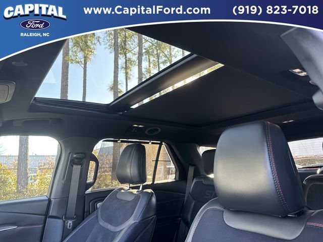 Certified 2025 Ford Explorer ST image 21